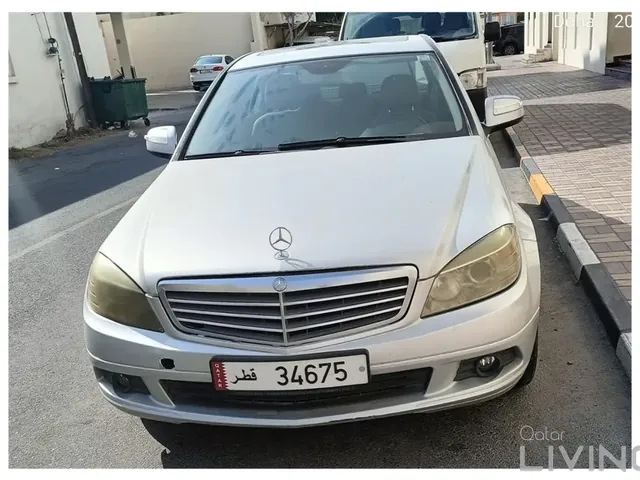 صورة 2008 مرسيدس-بنز C 200