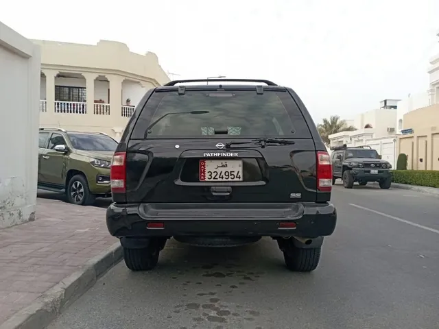 صورة 2002 نيسان باثفايندر SE