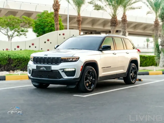 Photo of 2022 Jeep Grand Cherokee Limited