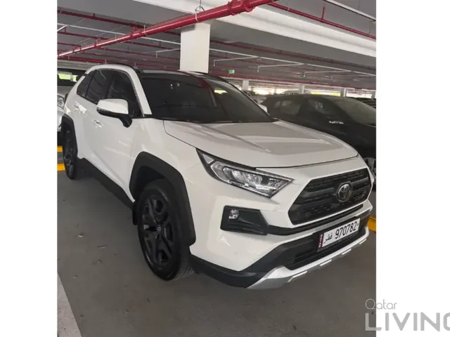 صورة 2025 تويوتا RAV4