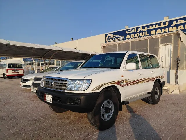 Photo of 2004 Toyota Land Cruiser GX