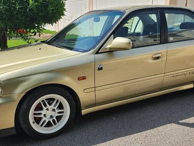 صورة 2000 هوندا سيفيك Race Car
