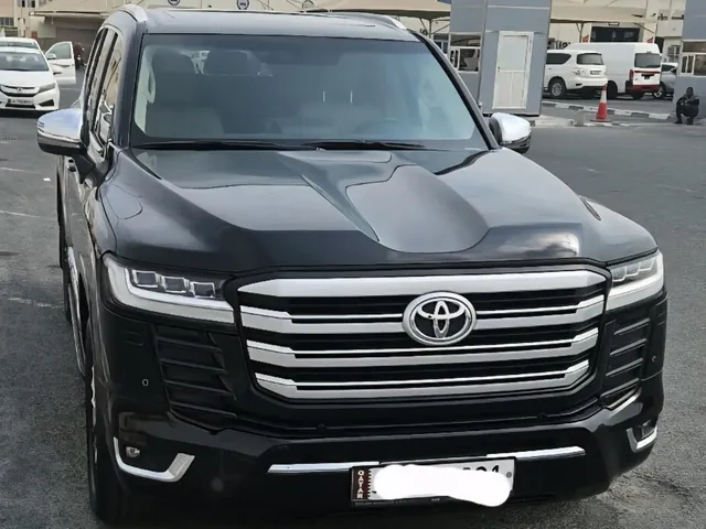 Photo of 2025 Toyota Land Cruiser GXR