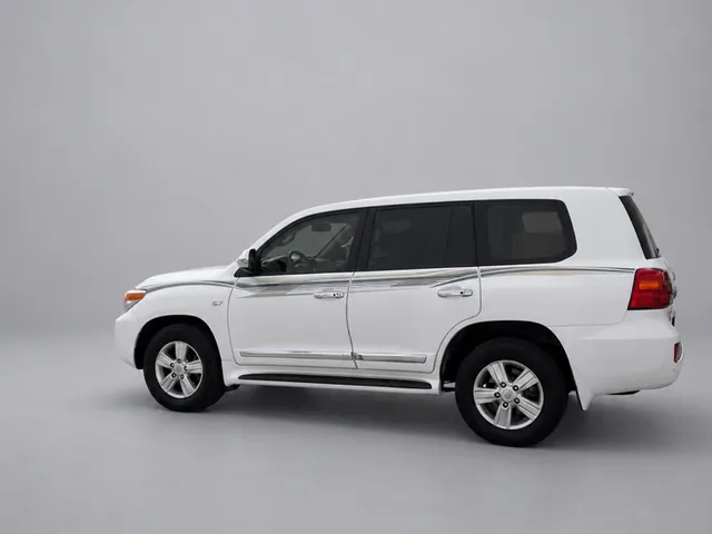 Photo of 2014 Toyota Land Cruiser VXR