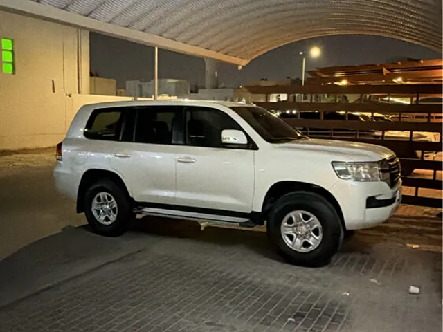 Photo of 2017 Toyota Land Cruiser GX