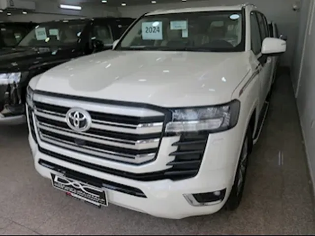 Photo of 2024 Toyota Land Cruiser GXR