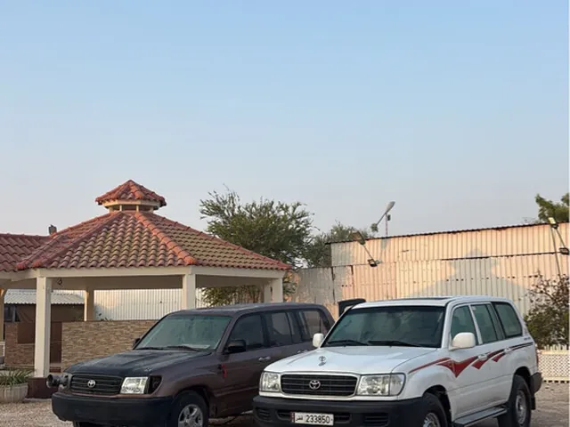 Photo of 2001 Toyota Land Cruiser GX