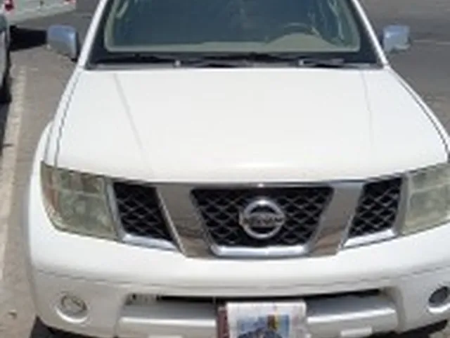 صورة 2007 نيسان باثفايندر SE