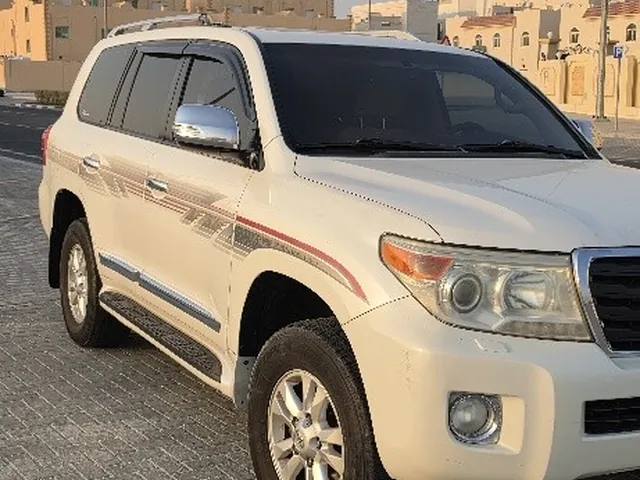 Photo of 2013 Toyota Land Cruiser GXR