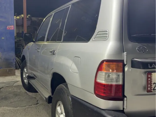 Photo of 2006 Toyota Land Cruiser G