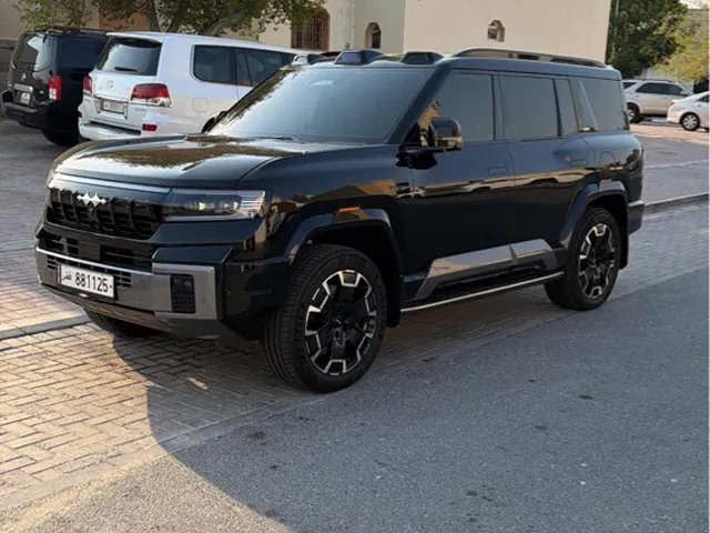 Photo of 2025 Leopard 8