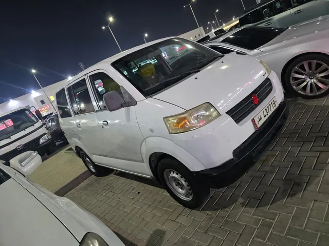 صورة 2013 سوزوكي APV