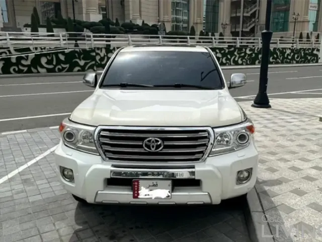 Photo of 2015 Toyota Land Cruiser GXR Limited