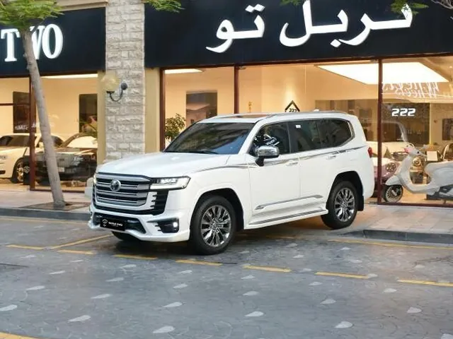 صورة 2025 تويوتا لاند كروزر VXR