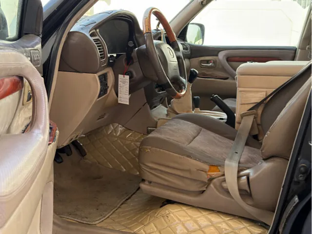 Photo of 1998 Toyota Land Cruiser VXR