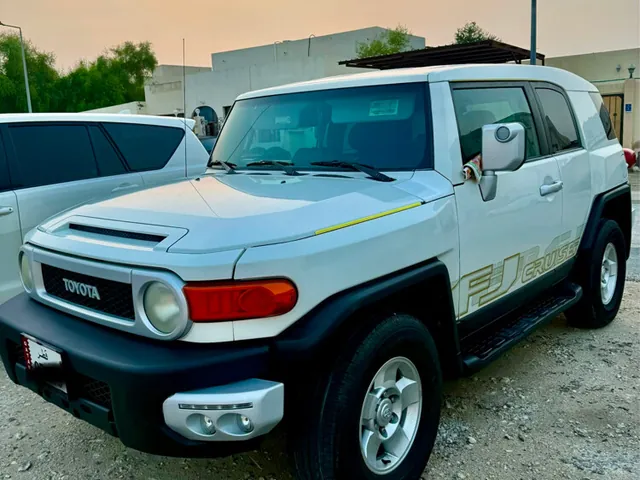 صورة 2008 تويوتا اف جي كروزر TRD