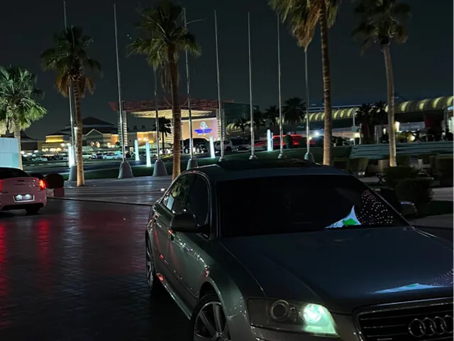 صورة 2009 أودي A8 4.2 Quattro