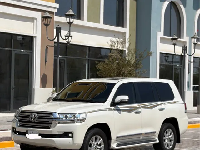 Photo of 2016 Toyota Land Cruiser VXR