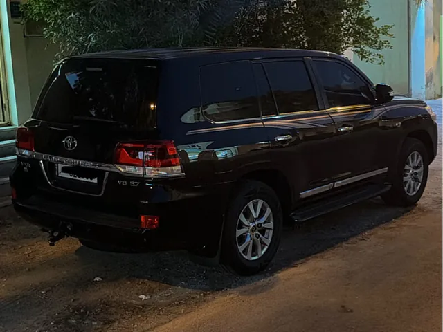 Photo of 2017 Toyota Land Cruiser VXR