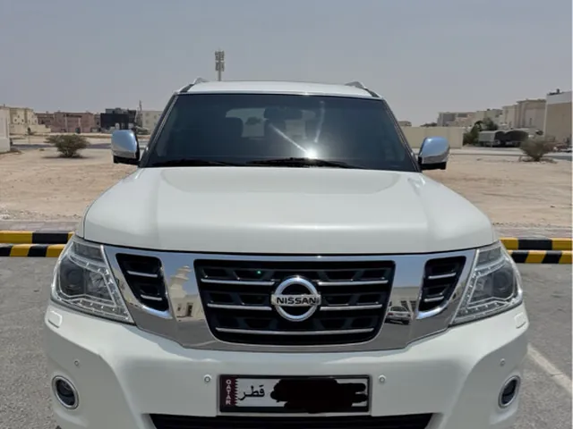 صورة 2014 نيسان باترول بلاتينيوم