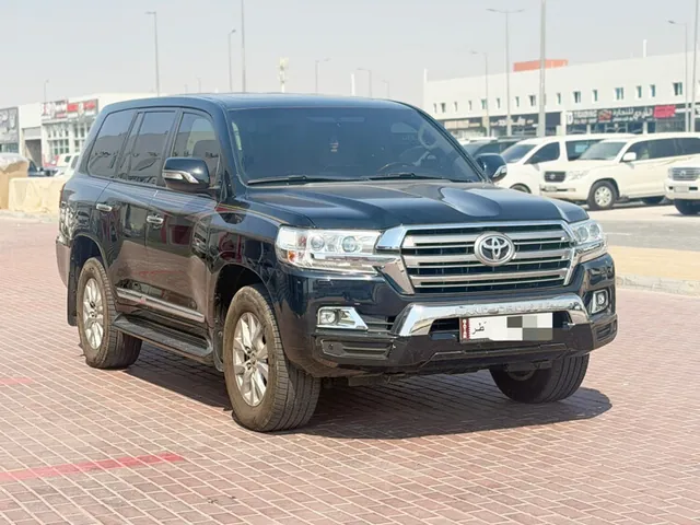 Photo of 2018 Toyota Land Cruiser GXR