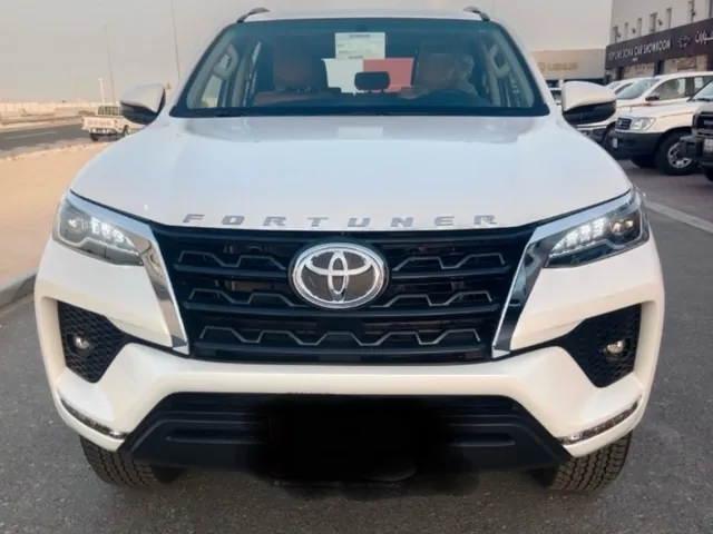 Photo of 2022 Toyota Fortuner SR5