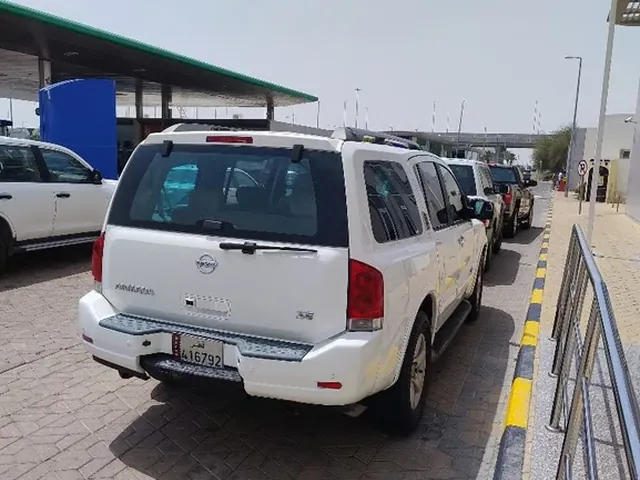 Photo of 2008 Nissan Armada SE