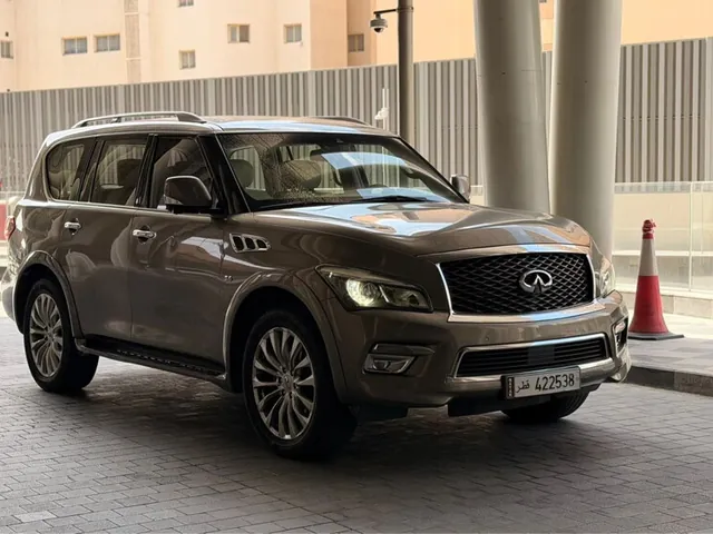 صورة 2017 إنفينيتي QX80