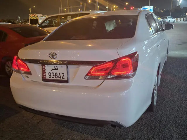 صورة 2012 تويوتا أفالون XL