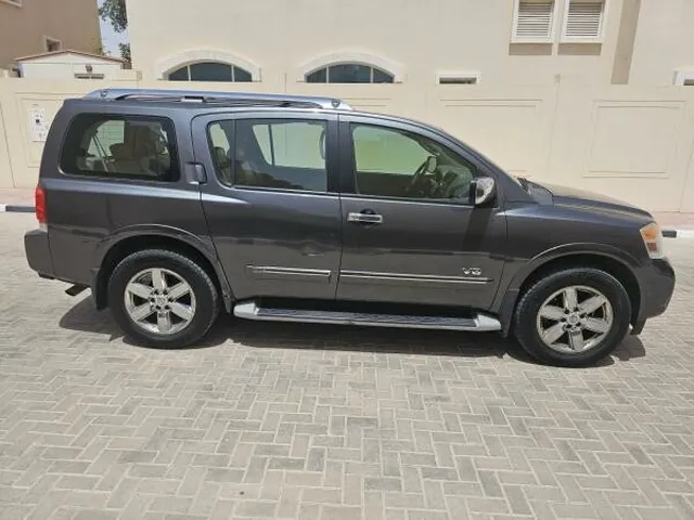 Photo of 2011 Nissan Armada LE