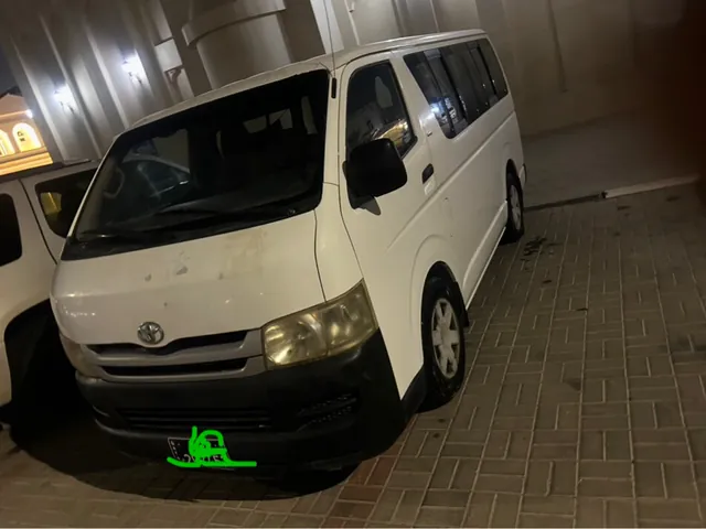 Photo of 2010 Toyota Hiace