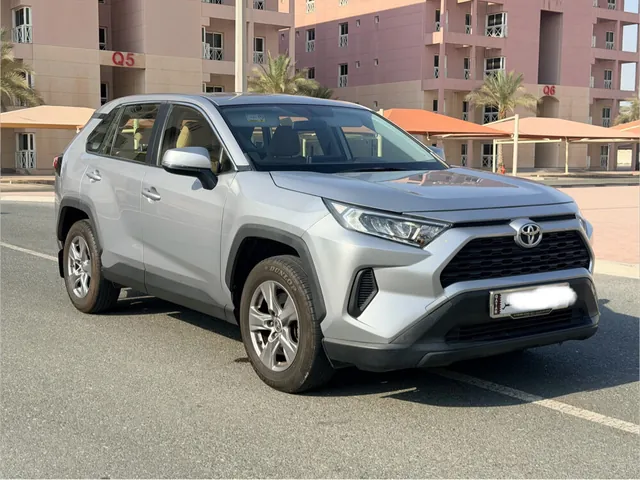 صورة 2025 تويوتا RAV4
