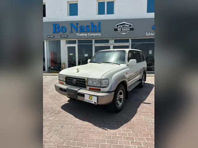 صورة 1997 تويوتا لاند كروزر VXR