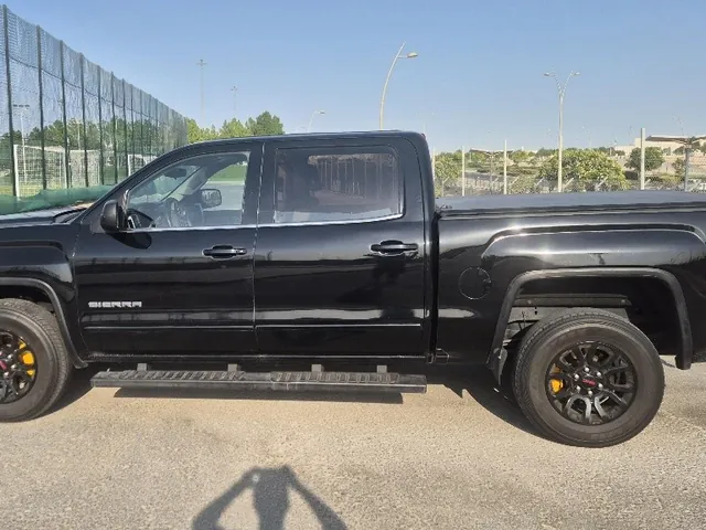 Photo of 2018 GMC Sierra 1500