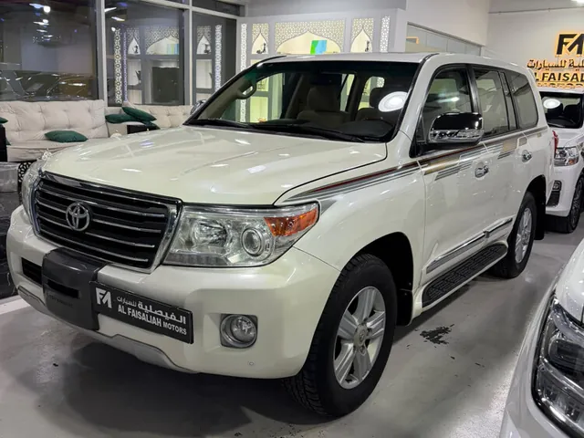 Photo of 2014 Toyota Land Cruiser GXR