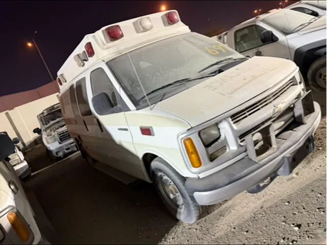 صورة 2000 شيفروليه 3100