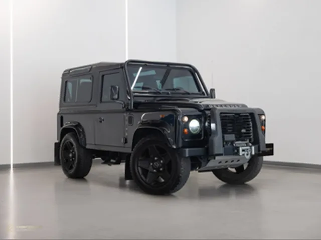 Photo of 2015 Land Rover Defender 90