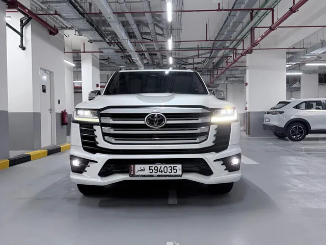 صورة 2025 تويوتا لاند كروزر VXR