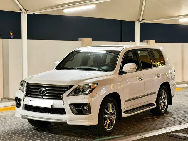 Photo of 2014 Lexus LX 570