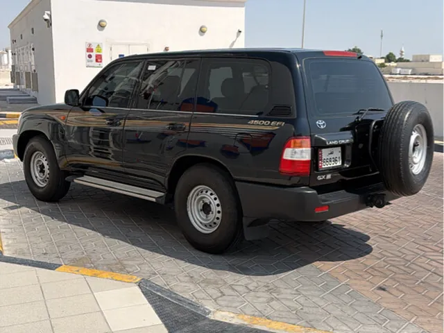 Photo of 2006 Toyota Land Cruiser GX