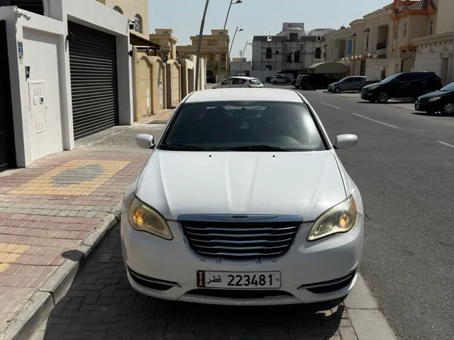 صورة 2012 كرايسلر 200 C