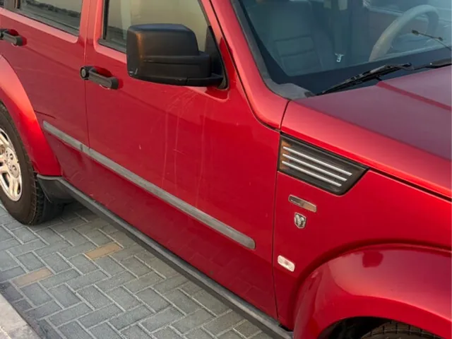 صورة 2007 دودج نيون SXT