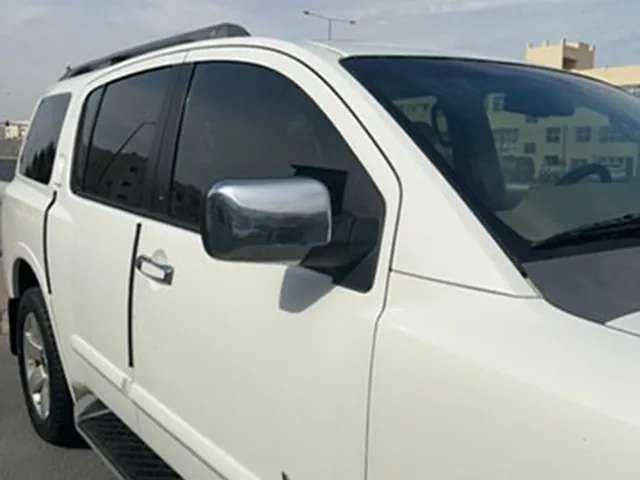 Photo of 2010 Nissan Armada LE