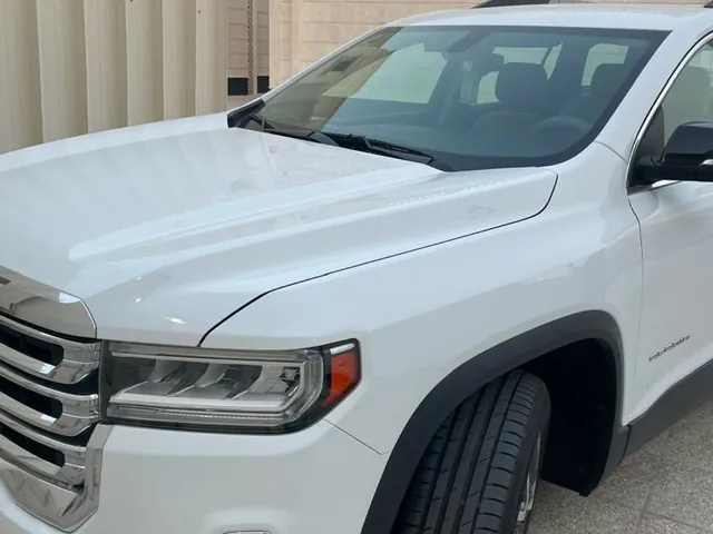 Photo of 2022 GMC Acadia