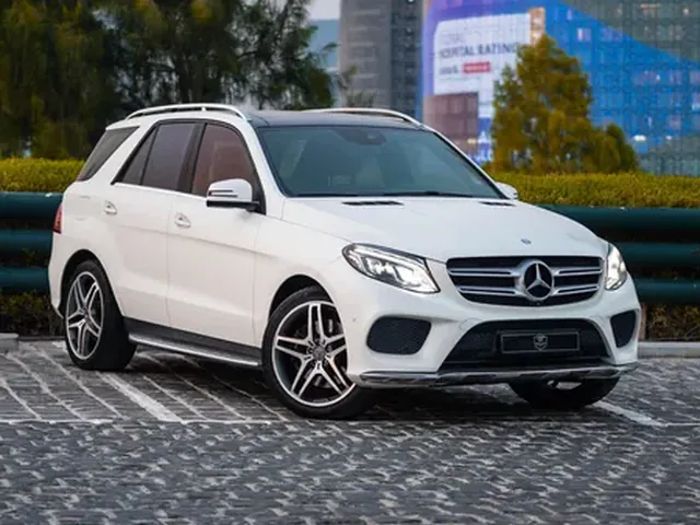 صورة 2017 مرسيدس-بنز GLE 400