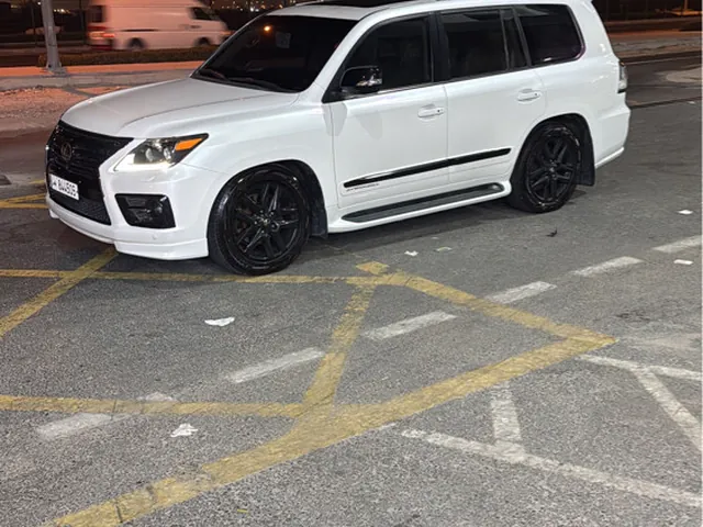 Photo of 2013 Lexus LX 570 Supercharged