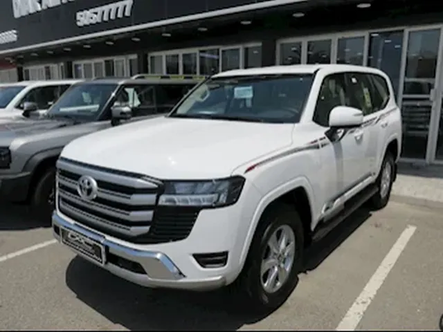 Photo of 2024 Toyota Land Cruiser GXR