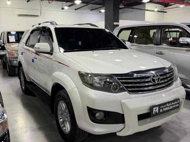 Photo of 2015 Toyota Fortuner SR5
