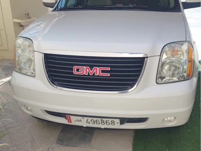 Photo of 2012 GMC Yukon SLE