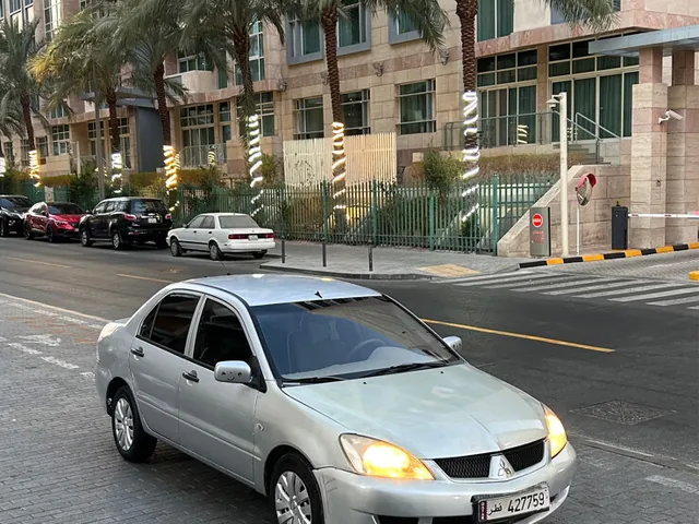 صورة 2010 ميتسوبيشي لانسر GLS